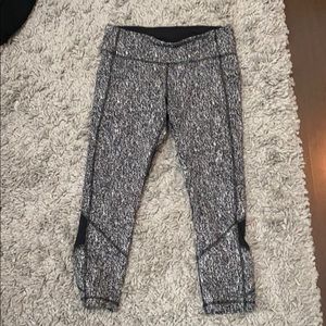 Barely worn 3/4 length speckled lululemon